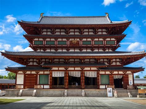  Visionary Traditions: Examining Japanese Architectural Legacy